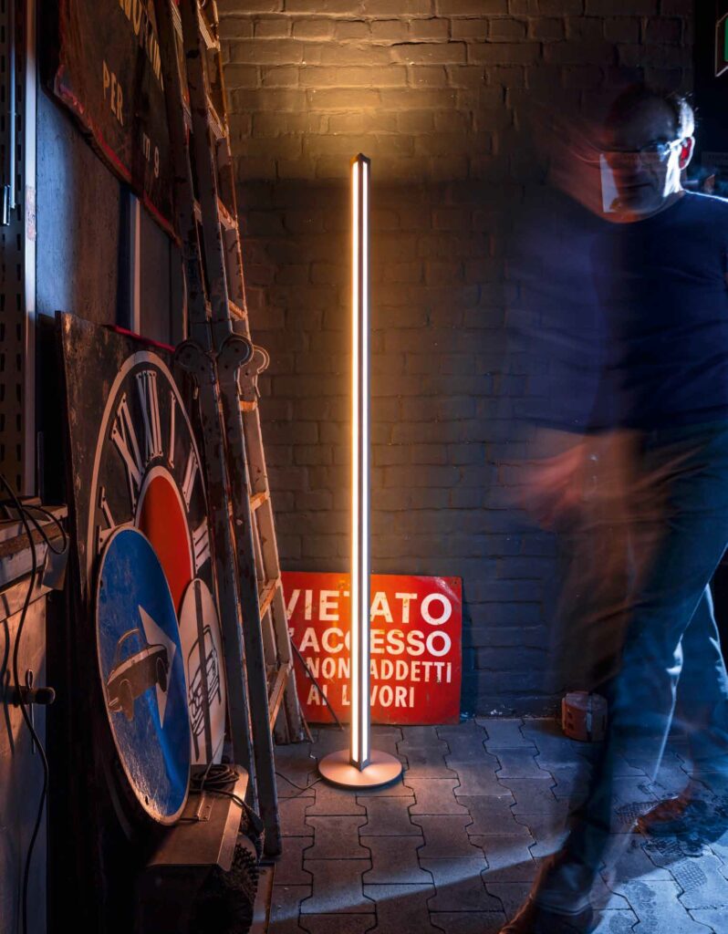Chiaroscura_Floor_Lamp